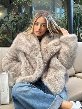 Womens Wide Lapel Collar Short Oversize Faux Fur Coat